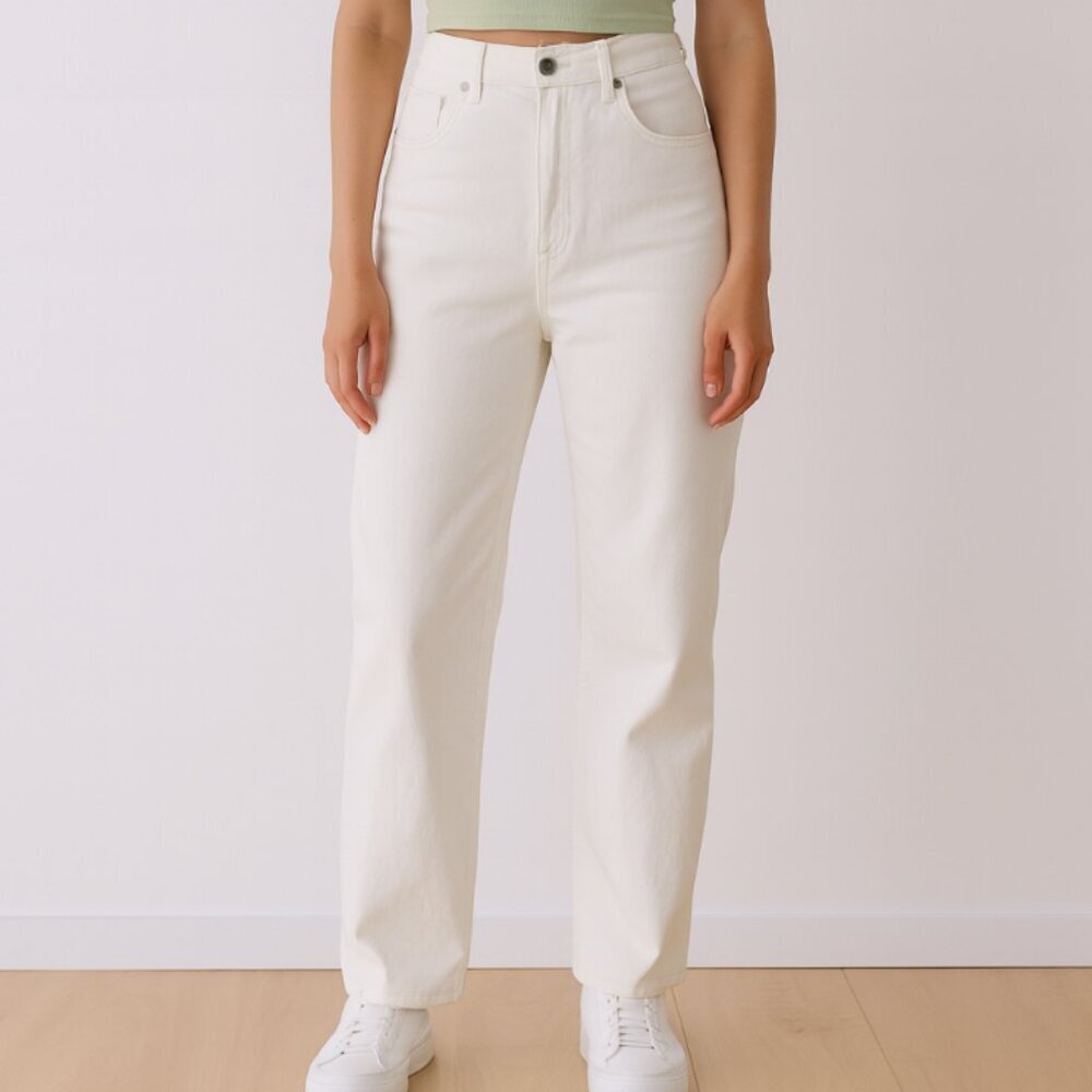 Cotton On Women's Size 0 White High Rise Long Straight Leg Jeans